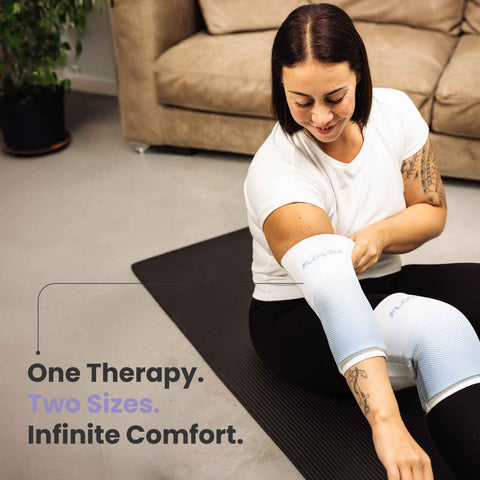 Flowell Prime Luxe Bundle - Woman wearing Flowell thermosleeves on arm and knee. One therapy. Two sizes. Infinite comfort